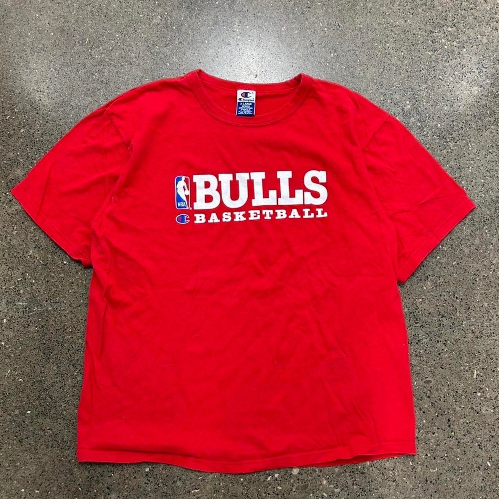 Vintage 90s Champion Chicago Bulls NBA Red T-Shirt (Size XL)